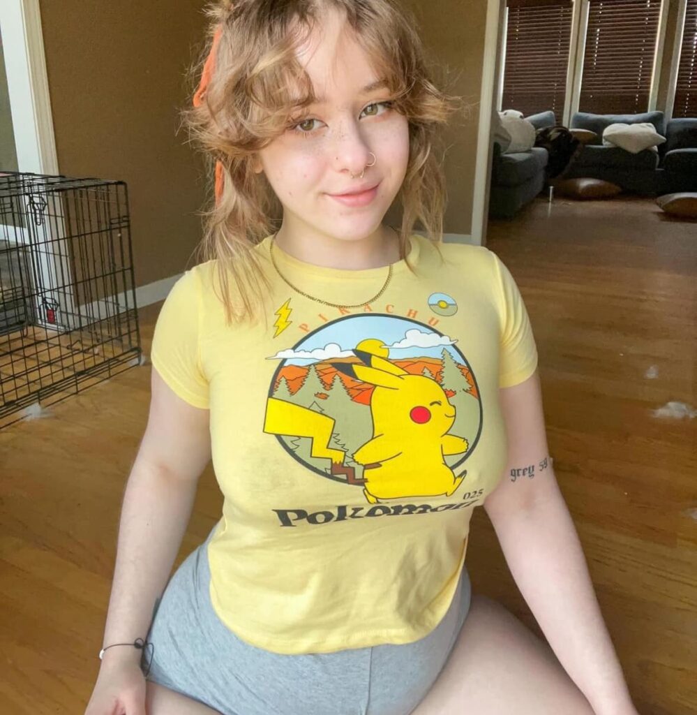 Who Is Zoey Uso? Biography, Age, Career, Height & More (2026)